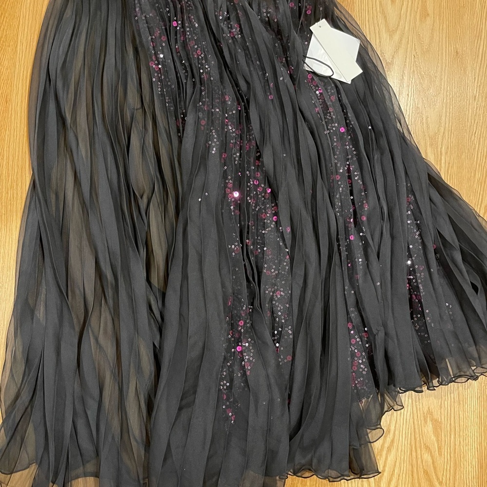 Badgley Mischka Black and Pink One Shoulder Dress - Picture 3 of 4